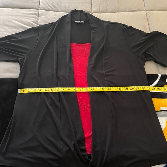 Woman’s Dress Shirt - Picture 7 of 11